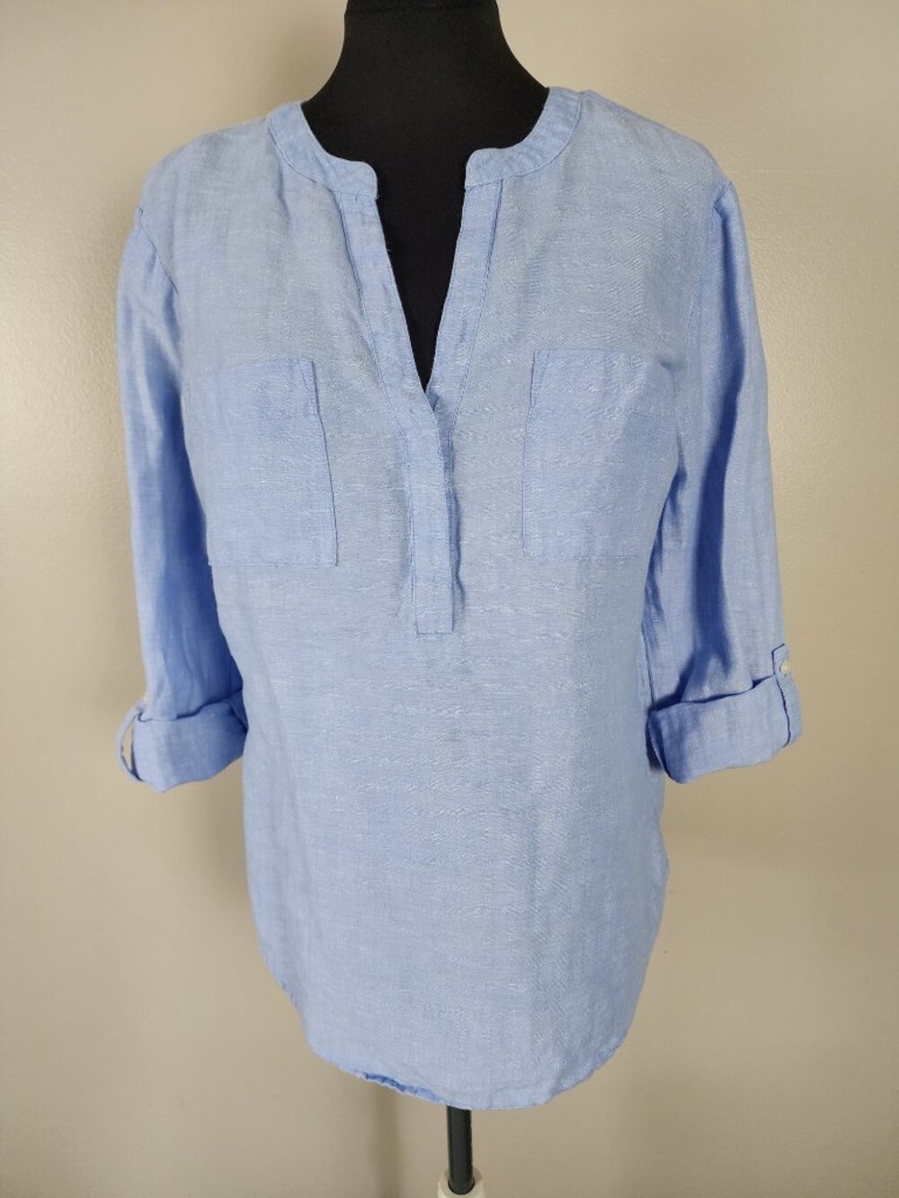 Ann Taylor Womens Medium Blue Chambray Top Tunic Roll Tab Sleeves Lightweight